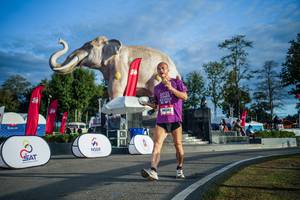 BIB: 
                            <button type="button" onclick="openModal(26541560)" class="btn btn-primary btn-sm float-right btn-popup" data-toggle="modal" data-target=".modal-high-quality">
                        <i class="fas fa-shopping-cart"></i> Add to Cart
                    </button>
                                            <button type="button" onclick="isThisMe(26541560, true)" class="btn btn-success btn-sm float-right btn-popup btn-isme hidden" data-toggle="tooltip" data-placement="bottom" title="นี่คือรูปของคุณใช่ไหม คลิกที่นี่เพื่อเอาเข้าอัลบั้ม">
                        <i class="fas fa-plus"></i> Add to album
                    </button>
                    <button type="button" onclick="isThisMe(26541560, false)" class="btn btn-warning btn-sm float-right btn-popup btn-isnotme hidden">
                        <i class="fas fa-ban"></i> Remove from album
                    </button>